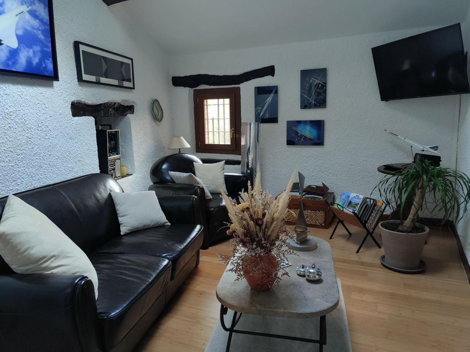 Bed and Breakfast Mas Peu Del Causse Thuir Exterior foto