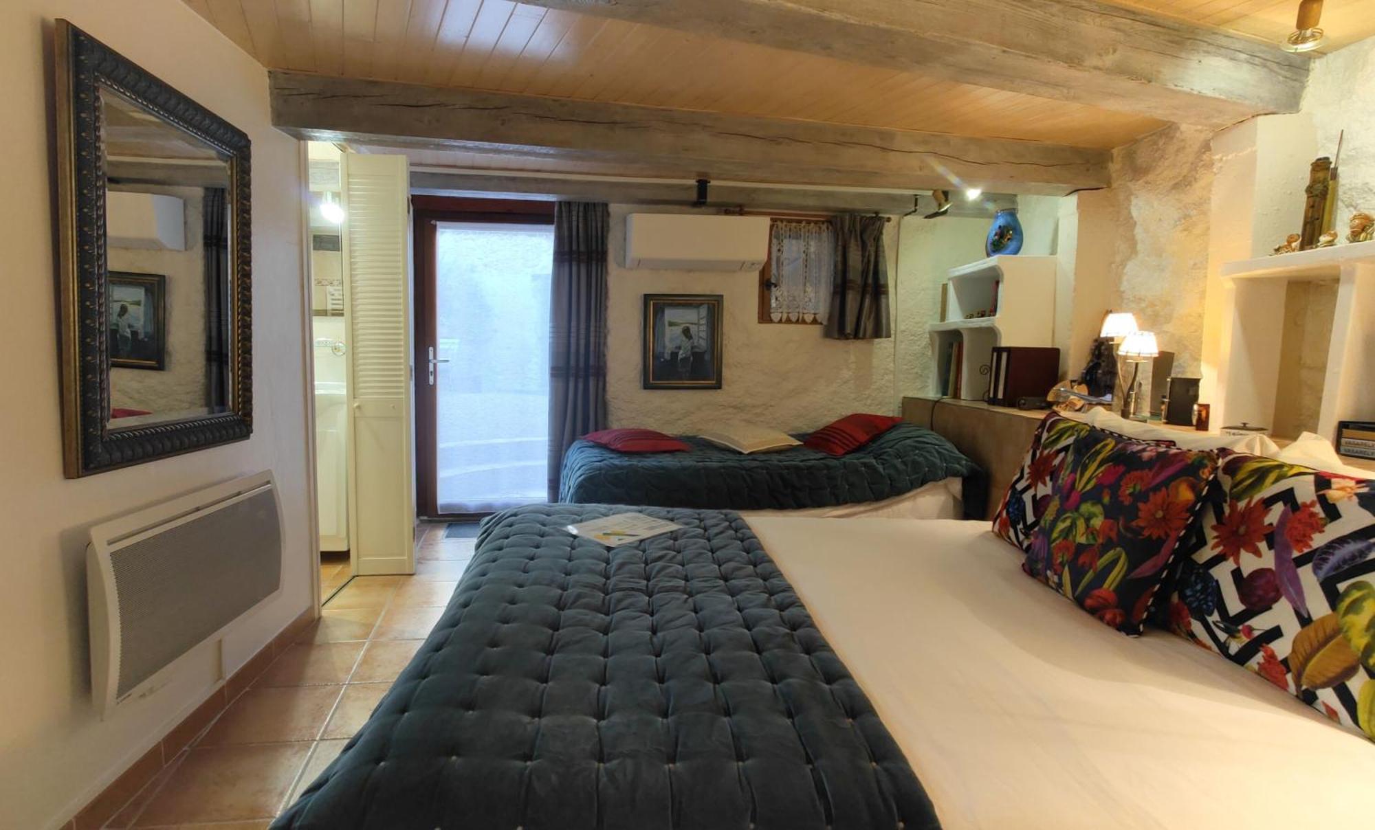 Bed and Breakfast Mas Peu Del Causse Thuir Habitación foto